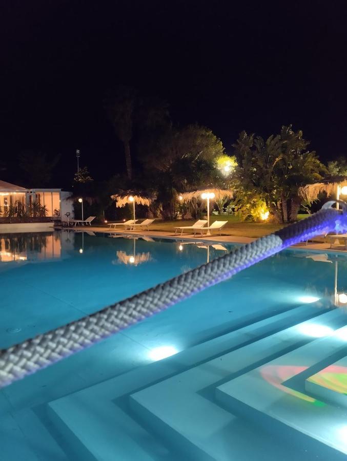 Valle Di Mare Country Resort Fontane Bianche Exteriör bild